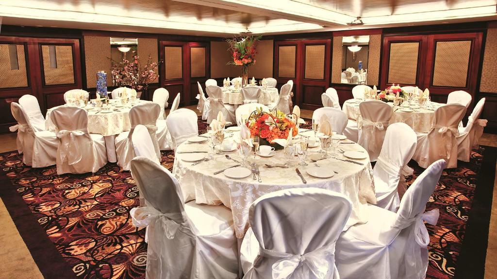 Inn At Great Neck Bagian luar foto